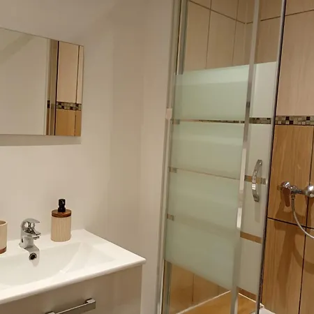 Apartment Charming In Center