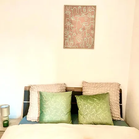 Charming In Center * Nancy