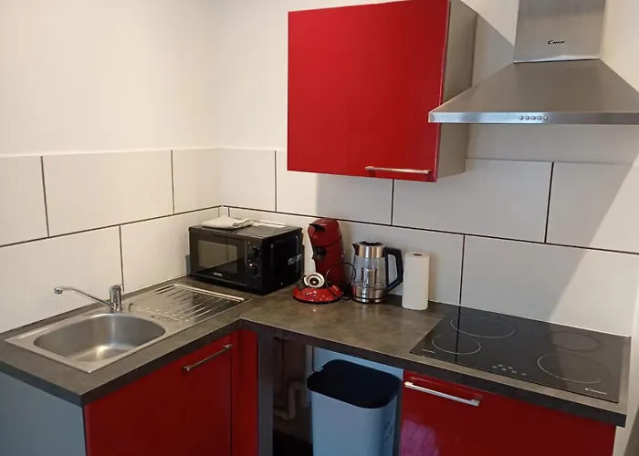 Charming In Center *