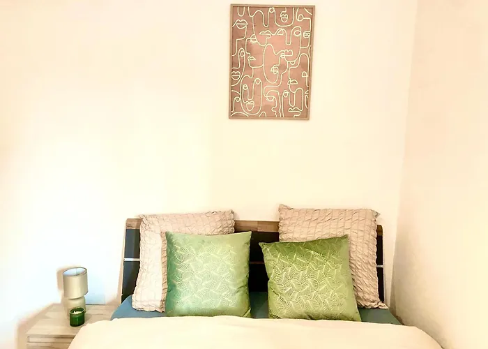 Charming In Center * Nancy